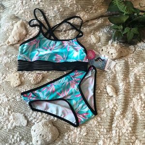 💥New Big Chill IApparel Girls Swimsuit